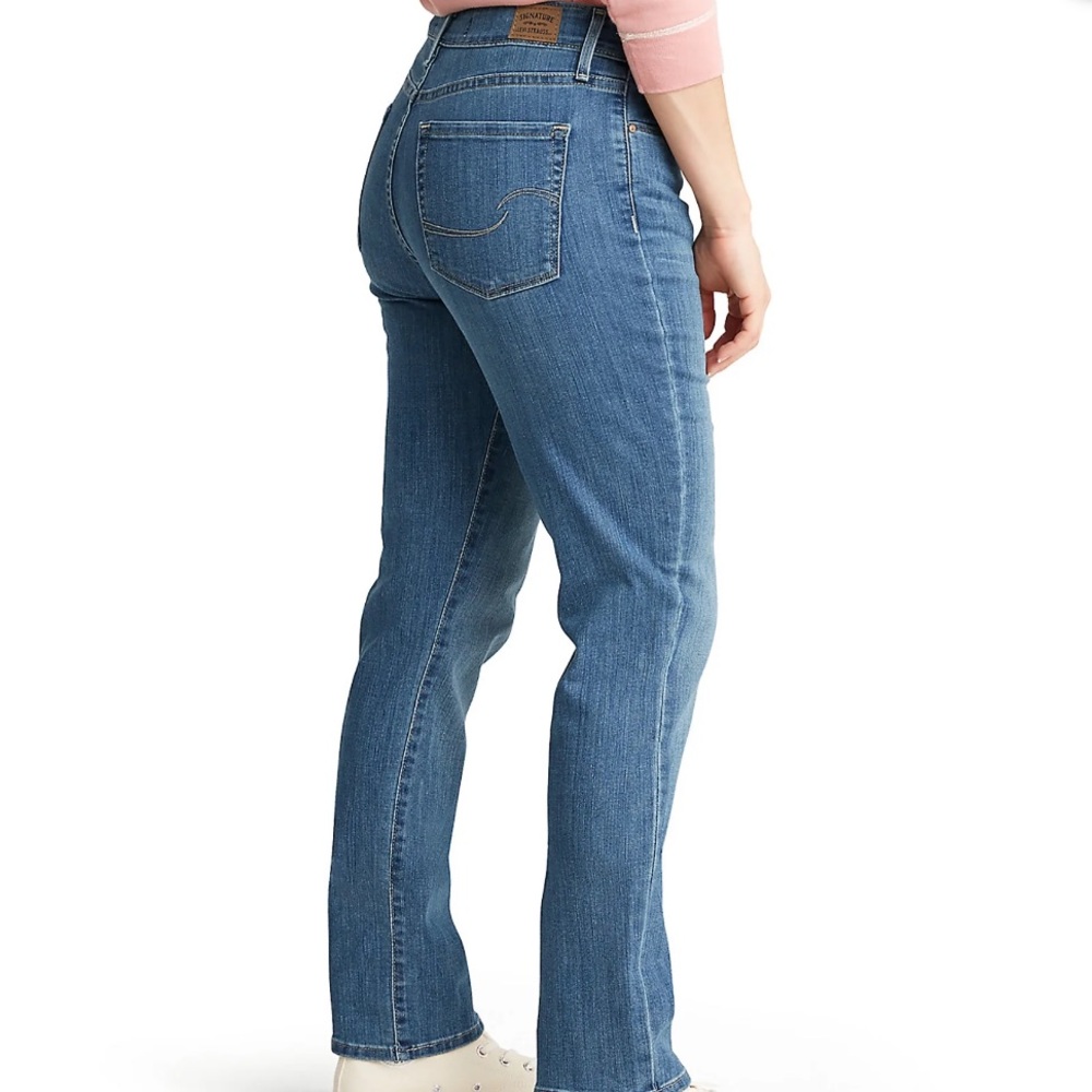 3/$10 Levi's Blue Mid Rise Slim Jeans - Picture 2 of 10
